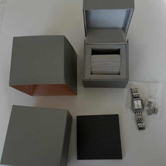 Michele Deco Diamond Bezel watch - Picture 2 of 12